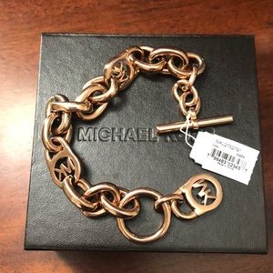 Michael Kors Heritage Link Toggle Bracelet